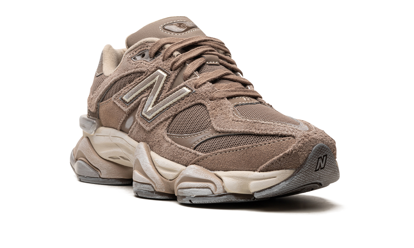 9060 Mushroom Brown U9060PB