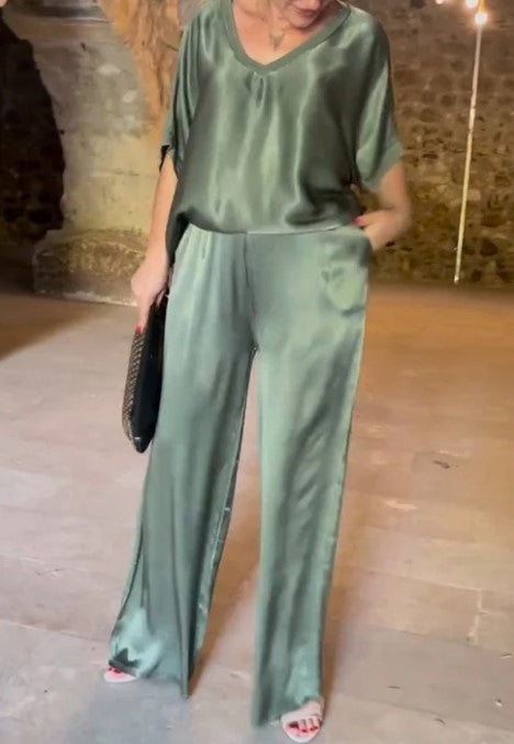 VIRGINIA™ | Elegant Satin Jumpsuit