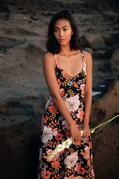 Gardenia Black Midi Dress