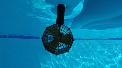 Ζεστή πώληση Splash Runner ηλεκτρική ξαπλώστρα πισίνας φουσκωτή ξαπλώστρα πισίνας για ενήλικες και παιδιά