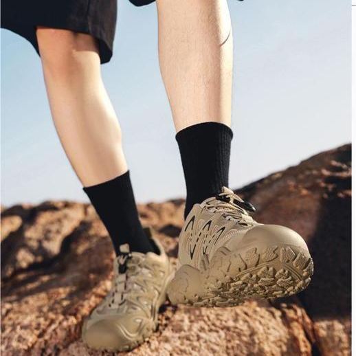 【🎁Dnešní 50% sleva - nenechte si ji ujít】Ergonomický design - nové outdoorové protiskluzové pánské turistické boty z roku 2025👞