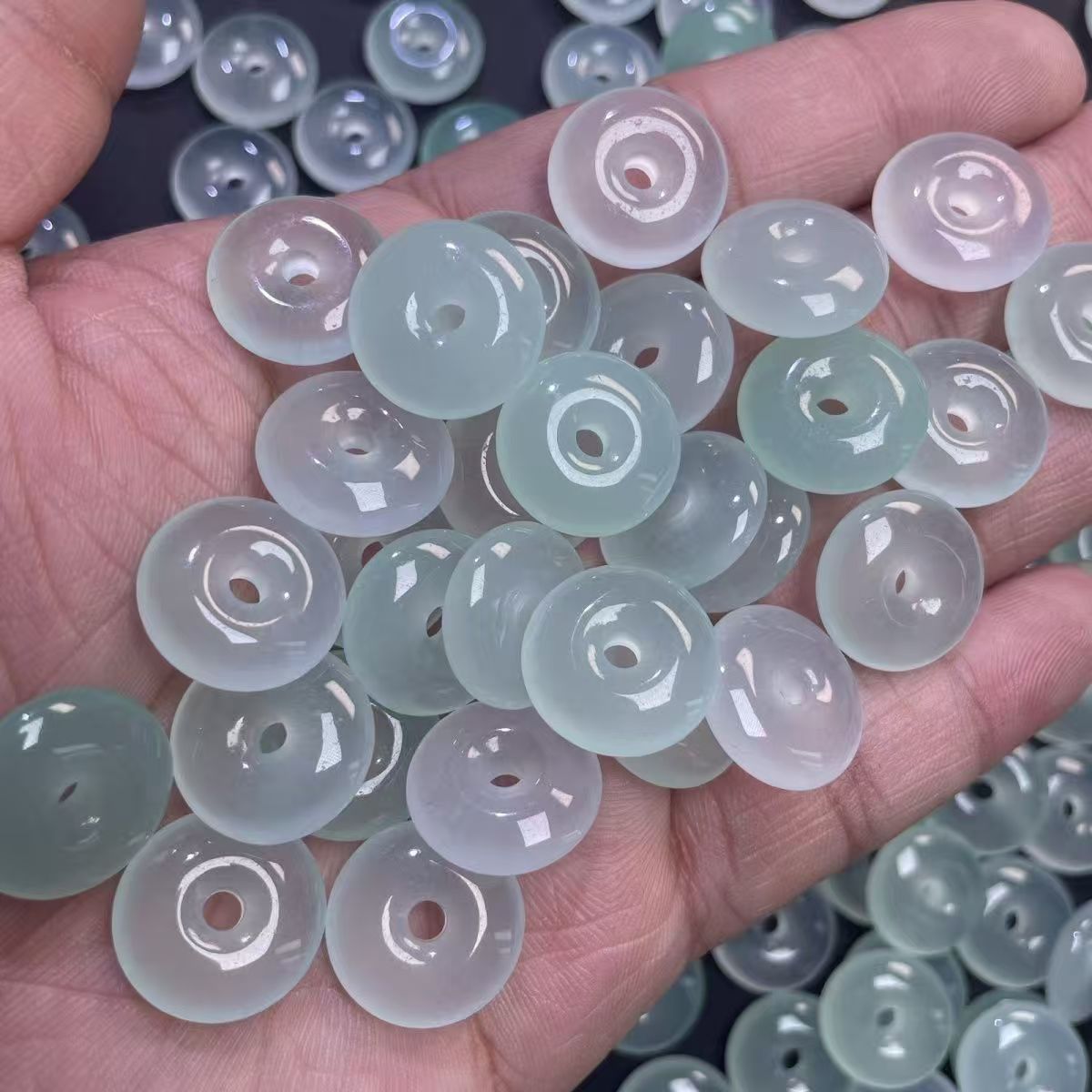 Natural Stone Mini Handbag Pendant, Agate Crystal Bag Charm for Necklace, DIY Jewelry Making or Decorative Display