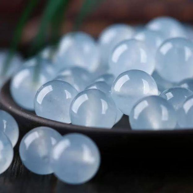 Glacier Blue Chalcedony Aquamarine Beads 6mm Round Ice Blue Gemstone Loose Spacer Beads for DIY Bracelet Necklace Jewelry Making 30PCS