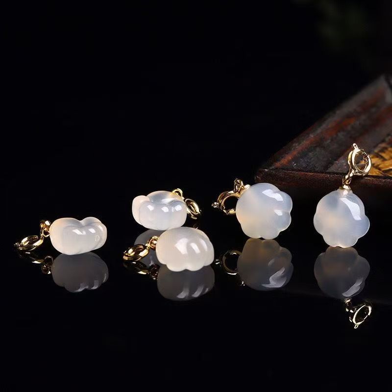 Natural White Agate Cat Paw Charm Pendant, Hand Carved Chalcedony DIY Jewelry Making Accessory, Cute Animal Paw Gemstone Pendant