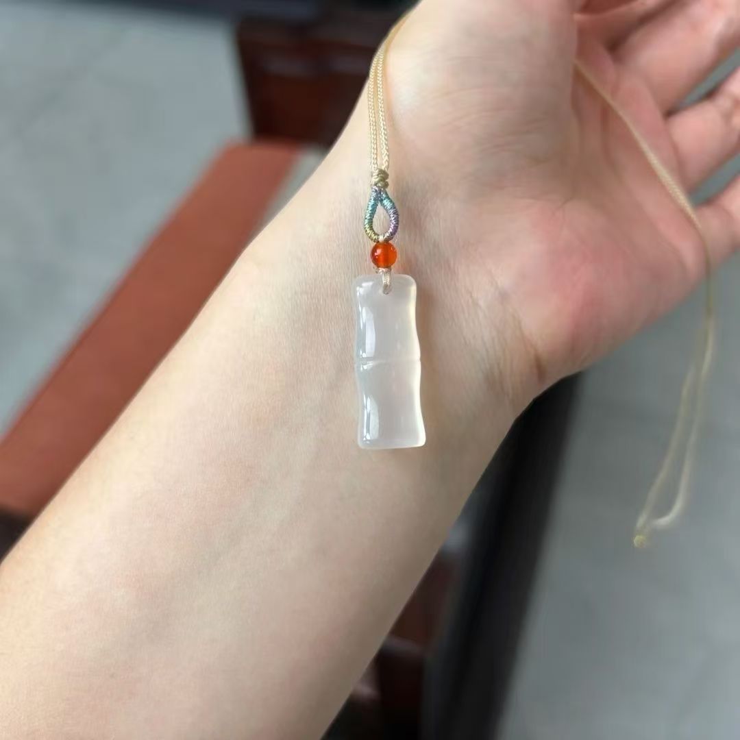 Natural Icy Chalcedony Bamboo Pendant Necklace Carved Agate Cylinder Charm Clavicle Chain Jewelry Accessory