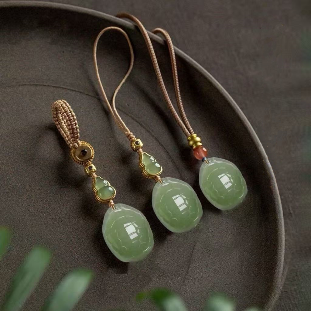 Natural Jade Turtle Shell Pendant Charm, Hand Carved Stone Bag Hanging Ornament, New Style Keychain Car Hanging Accessory