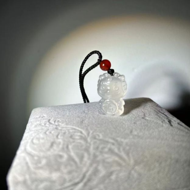 Natural Chalcedony Dragon Pendant Mini Carved Gemstone Charm 3D Zodiac Dragon Amulet Necklace Handcrafted Cord Charm 20260215 - 10