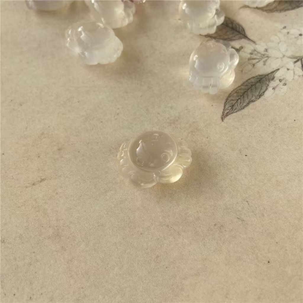 Natural Chalcedony Crab Pendant Cute Gemstone Charm DIY Bracelet Jewelry Supply26022109