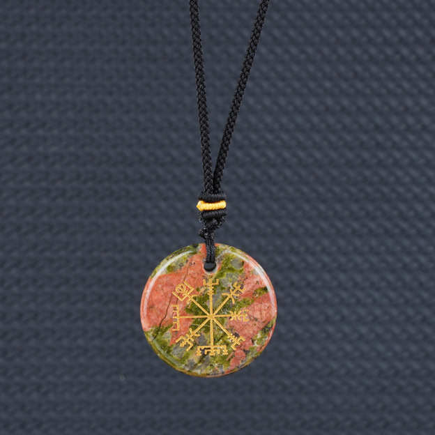 Viking Style Crystal Pendant Necklace Natural Agate Symbol with Round Shape