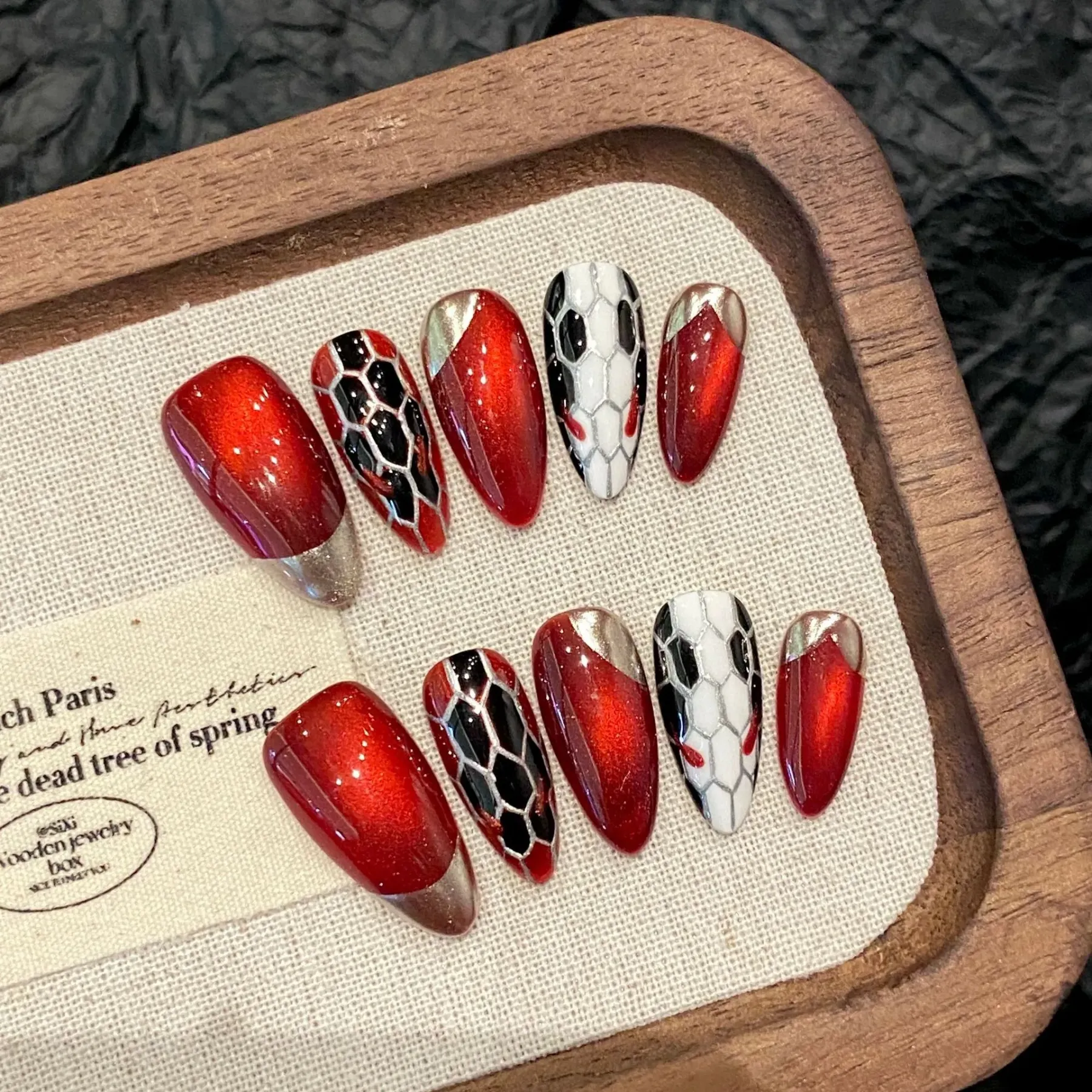 Handcrafted Enchanted Ten Pieces of Press-On Nails YH2412