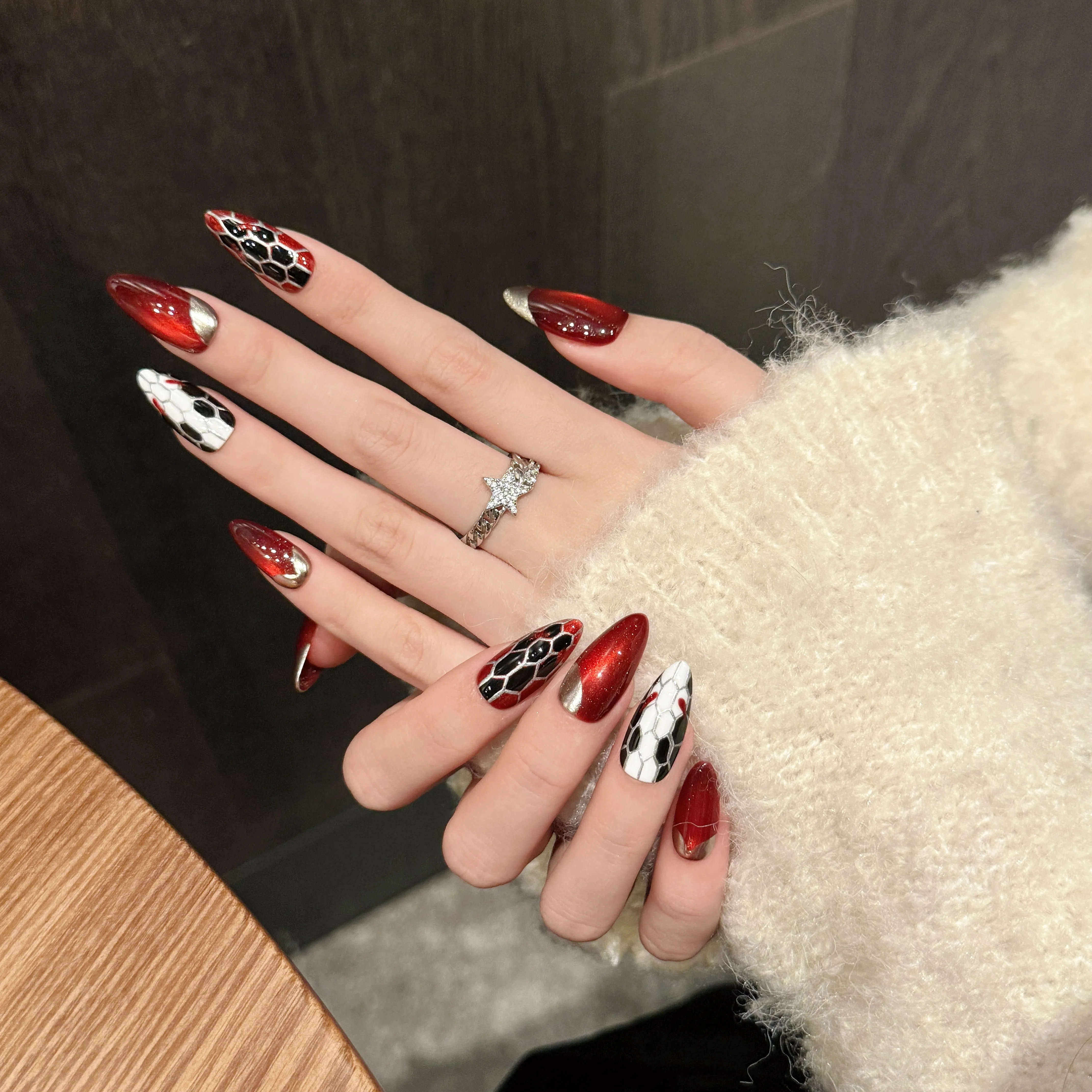 Handcrafted Enchanted Ten Pieces of Press-On Nails YH2412