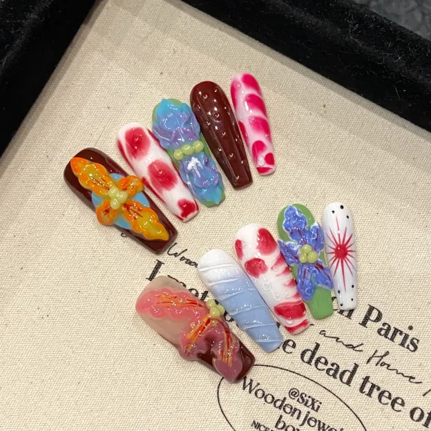 Handcrafted Enchanted Ten Pieces of Press-On Nails YH2501