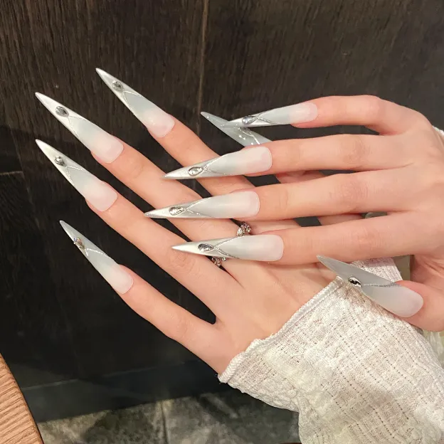 Handcrafted Enchanted Ten Pieces of Press-On Nails YH744