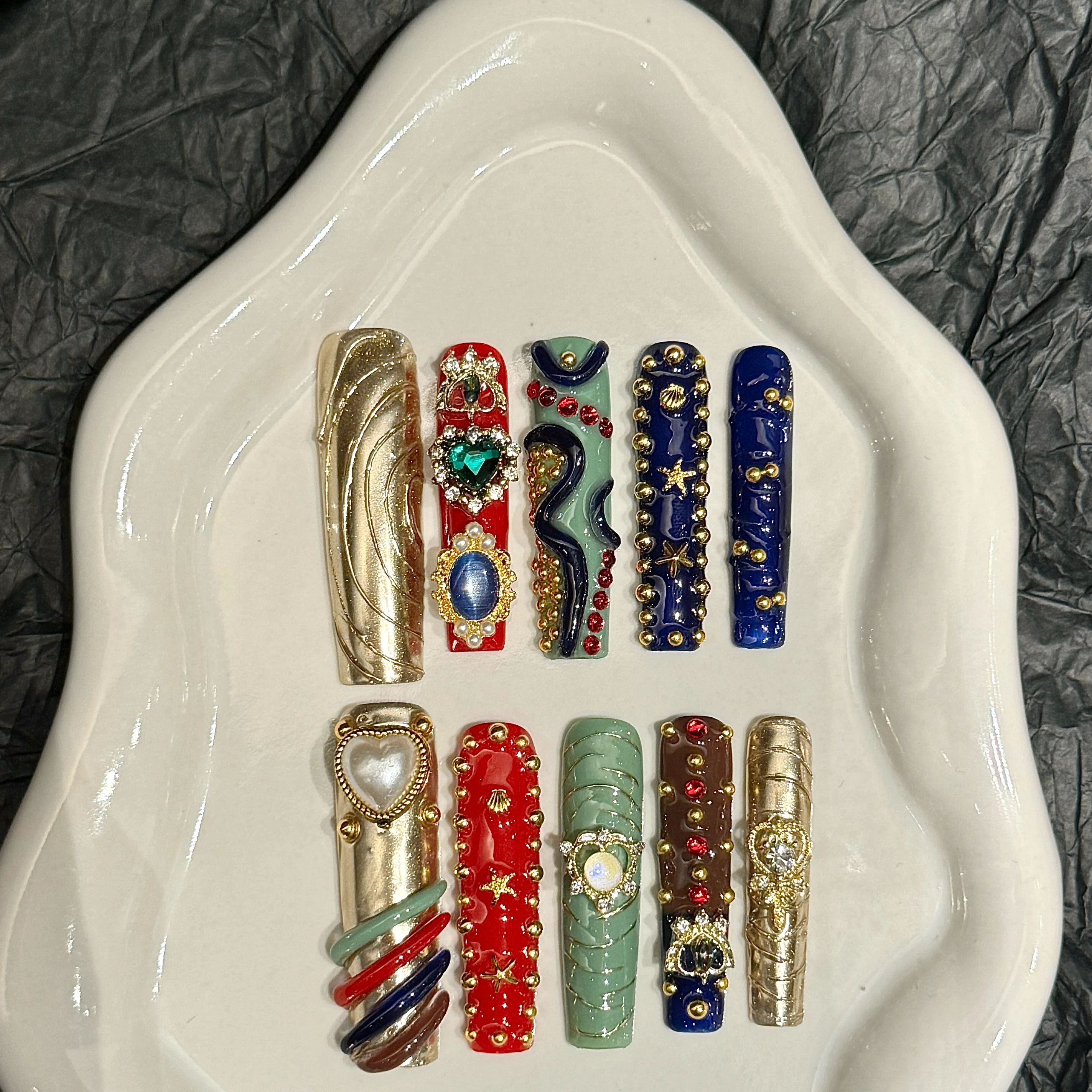 Handcrafted Enchanted Ten Pieces of Press-On Nails YH2564