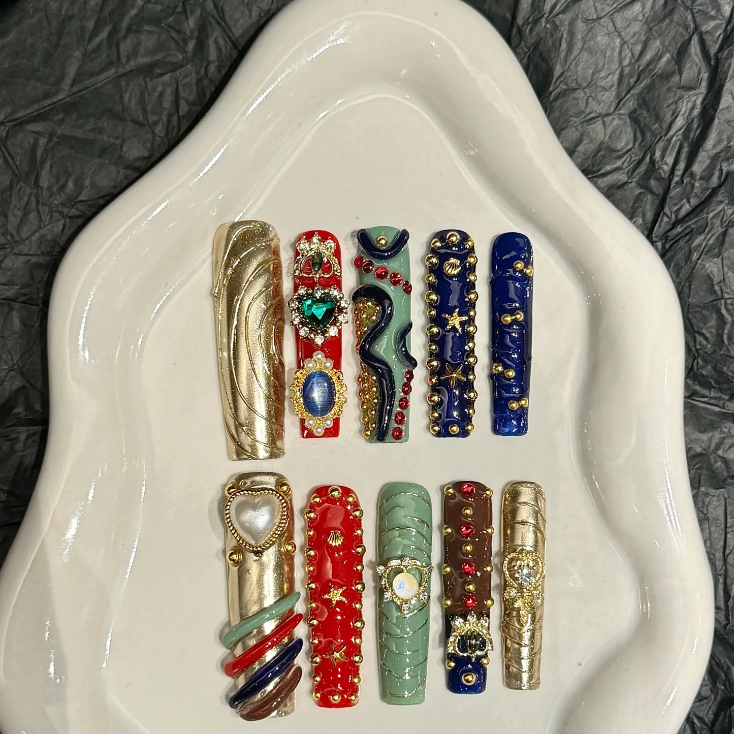 Handcrafted Enchanted Ten Pieces of Press-On Nails YH2564