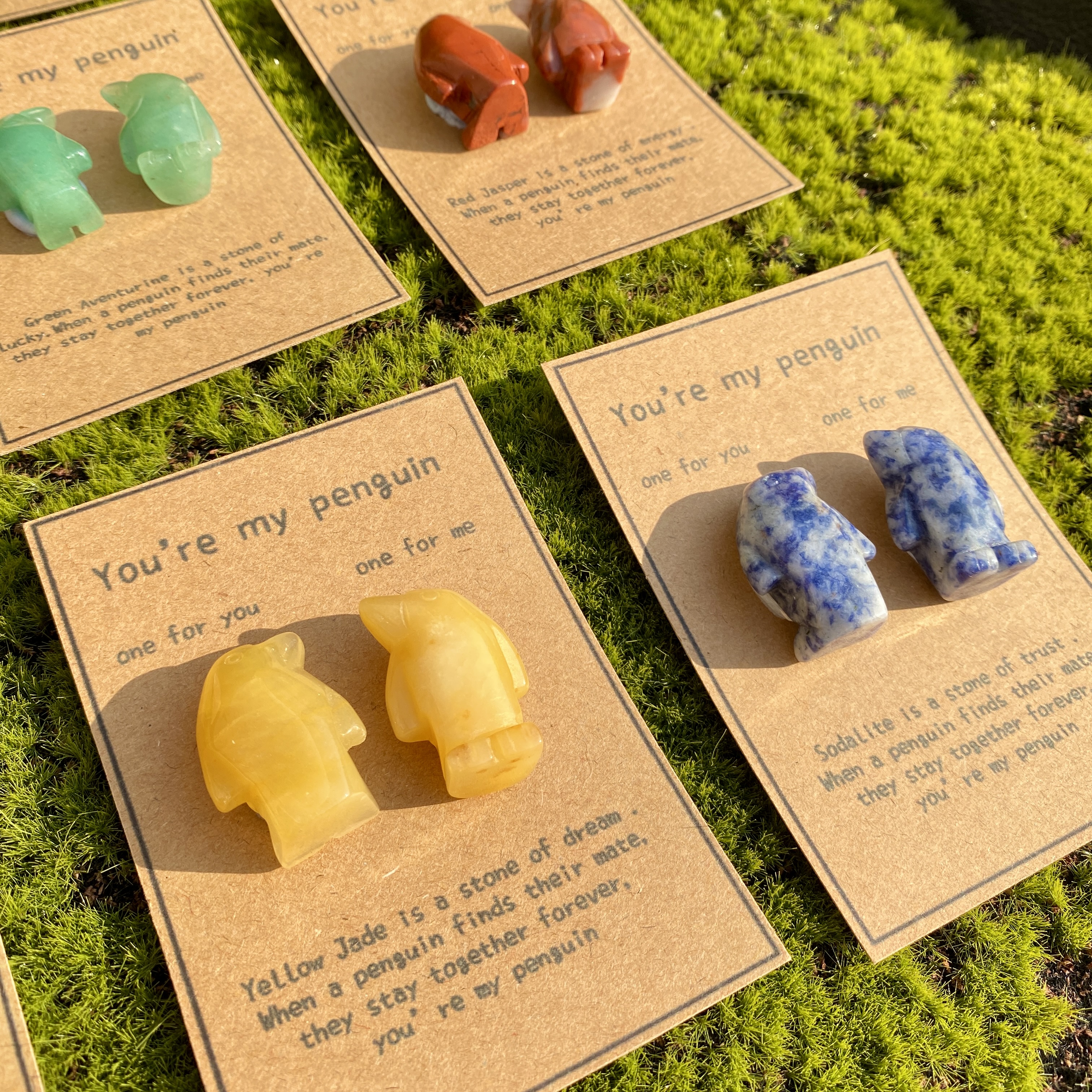 Crystal Rose Quartz Penguin Couple with Message Card, Hand-Carved Natural Gemstone Love Gift for Valentine’s Day, Anniversary, Wedding Keepsake