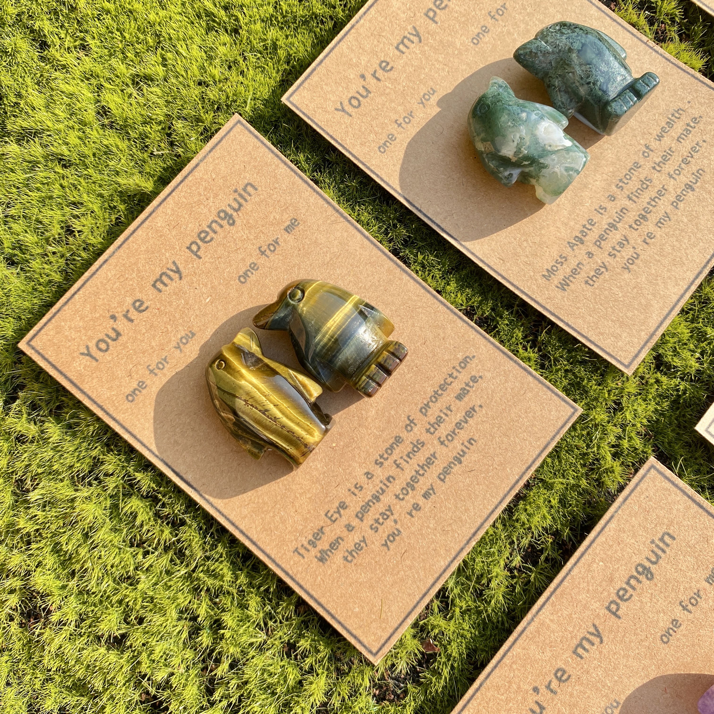 Crystal Rose Quartz Penguin Couple with Message Card, Hand-Carved Natural Gemstone Love Gift for Valentine’s Day, Anniversary, Wedding Keepsake