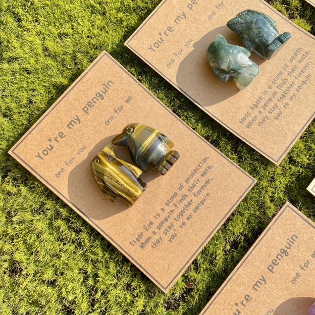 Crystal Rose Quartz Penguin Couple with Message Card, Hand-Carved Natural Gemstone Love Gift for Valentine’s Day, Anniversary, Wedding Keepsake