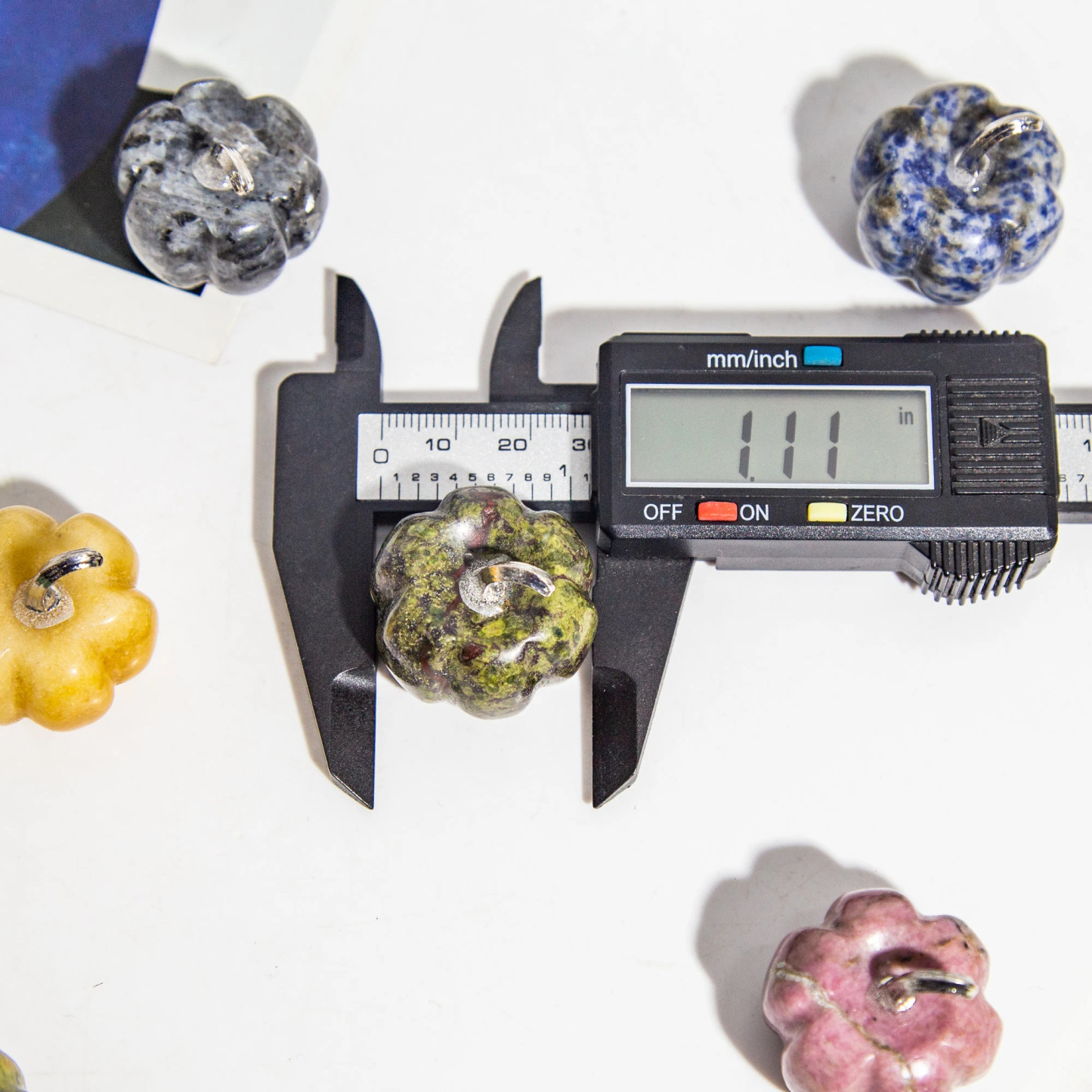 Natural Crystal Pumpkin 30mm Gemstone Carved Table Decoration