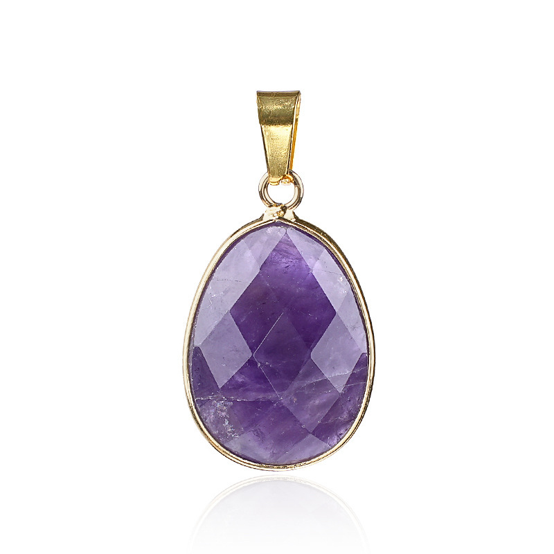 Elegant Oval-Shaped Crystal Pendant with Double Facet Copper Edge Necklace for Fashion