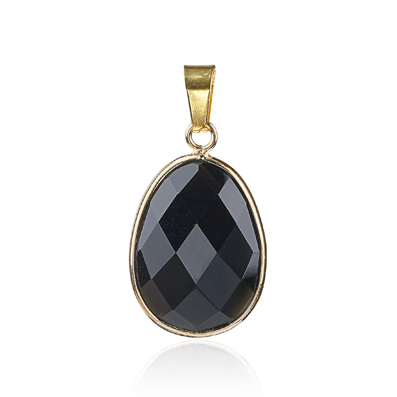 Elegant Oval-Shaped Crystal Pendant with Double Facet Copper Edge Necklace for Fashion