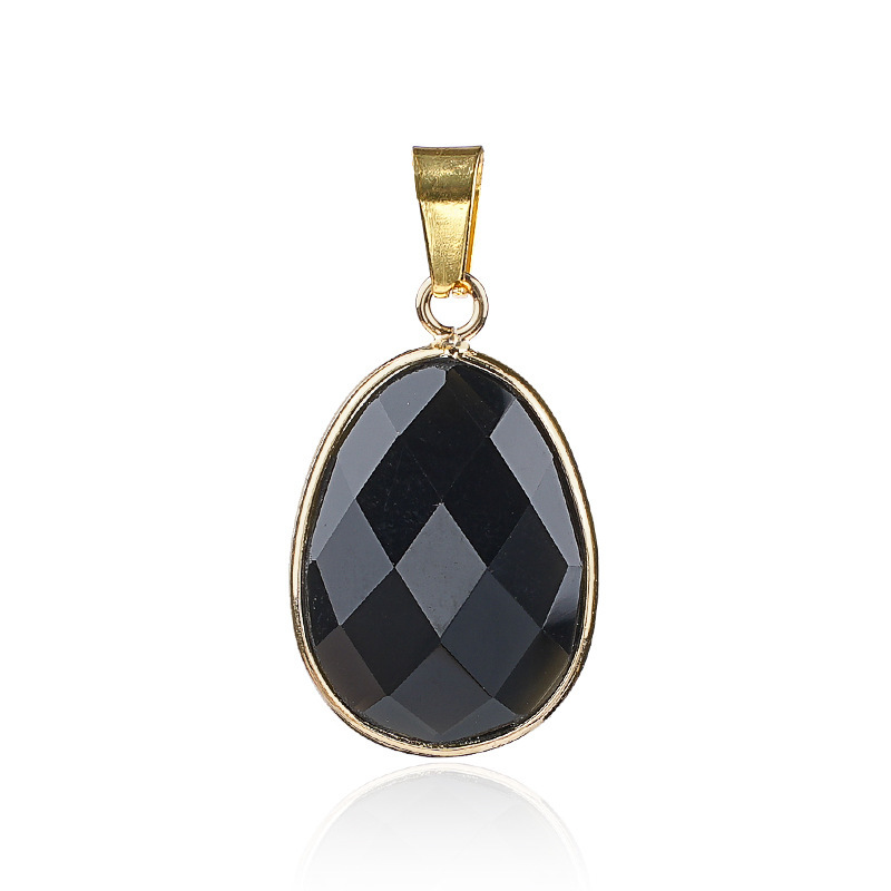 Elegant Oval-Shaped Crystal Pendant with Double Facet Copper Edge Necklace for Fashion
