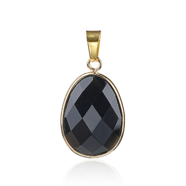 Elegant Oval-Shaped Crystal Pendant with Double Facet Copper Edge Necklace for Fashion
