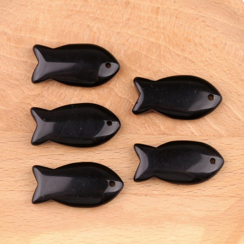 Natural Crystal Fish Pendant, Small Agate Animal Charm for DIY Necklace, Bag Charm, Keychain Accessory and Handmade Jewelry Making