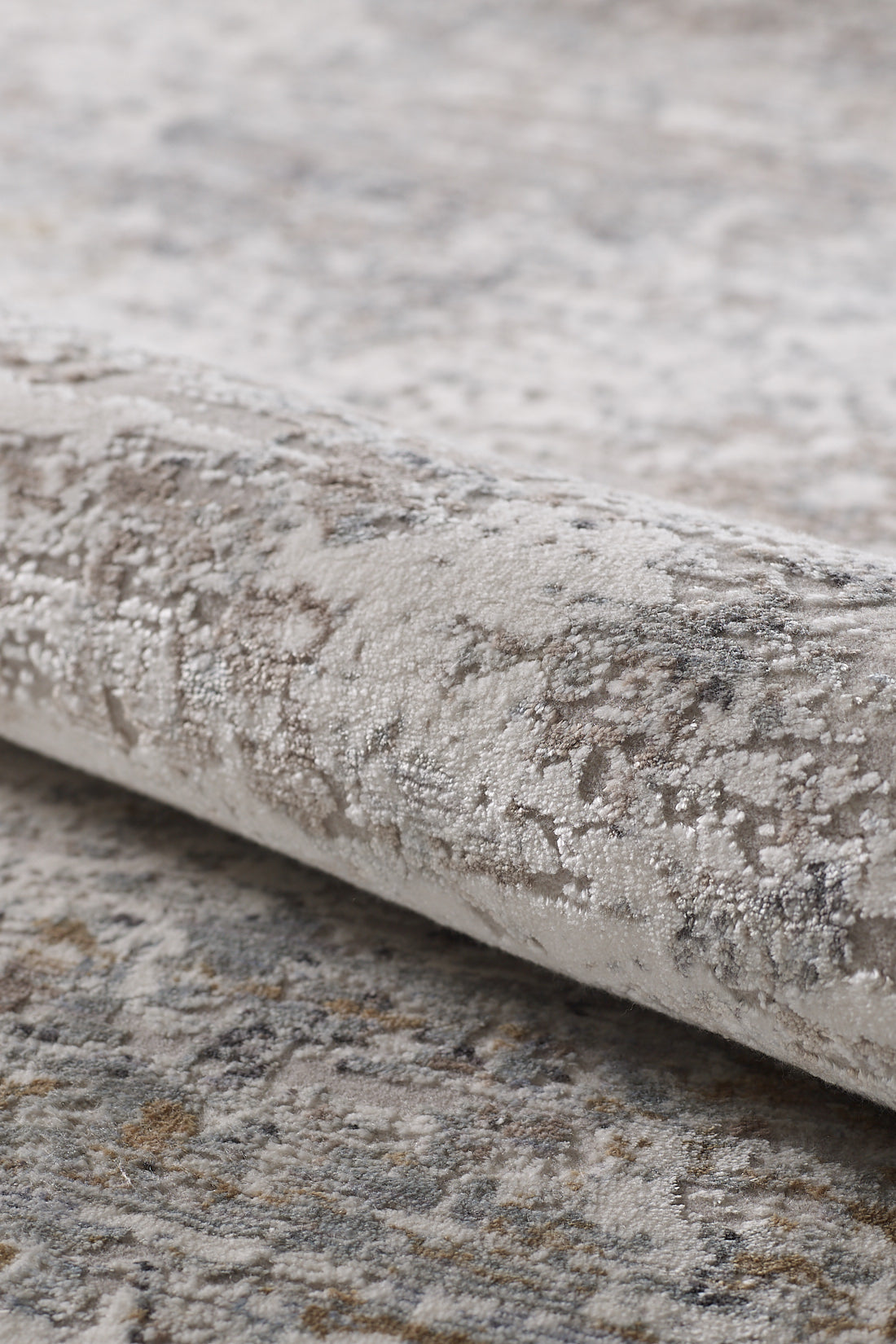 Serene Tides Neutral Abstract Rug