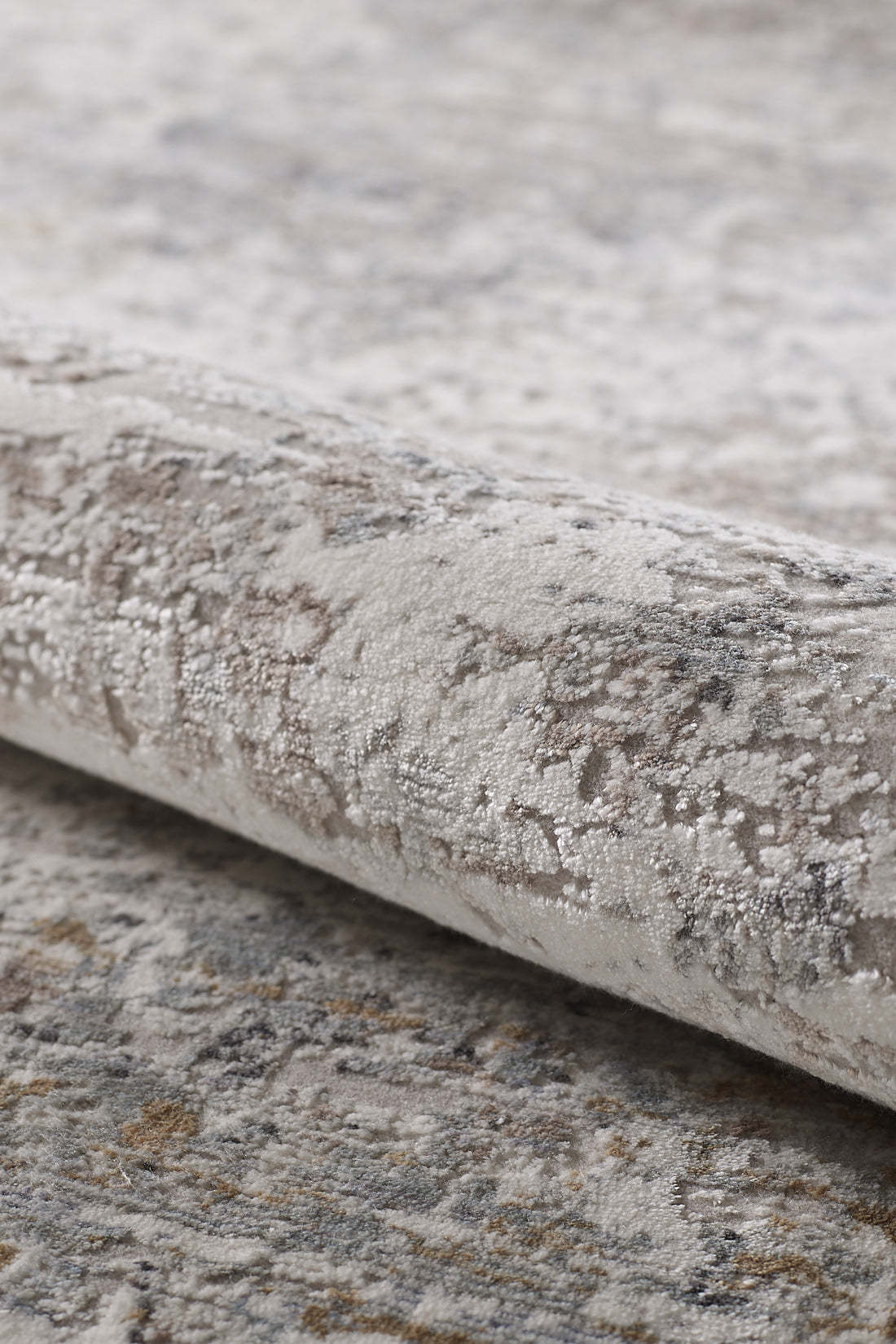 Serene Tides Neutral Abstract Rug