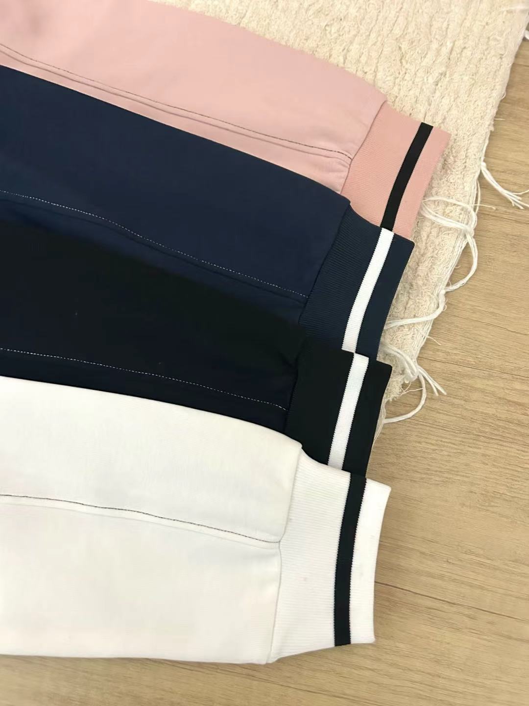 Hearts2hearts Focus Stage Outfit Inspired Cropped Zip-Up Track Jacket