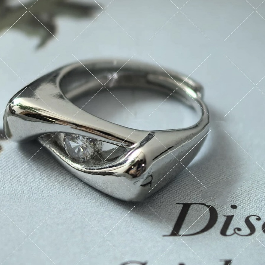 Seventeen Custom Cat-ear Ring