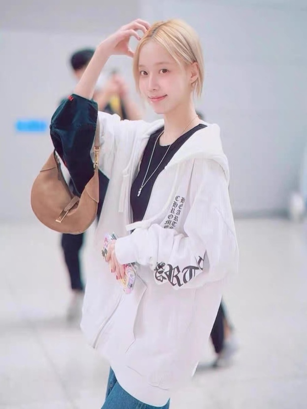 Straykids&Aespa&Blackpink Inspired Zip-Up Hoodie