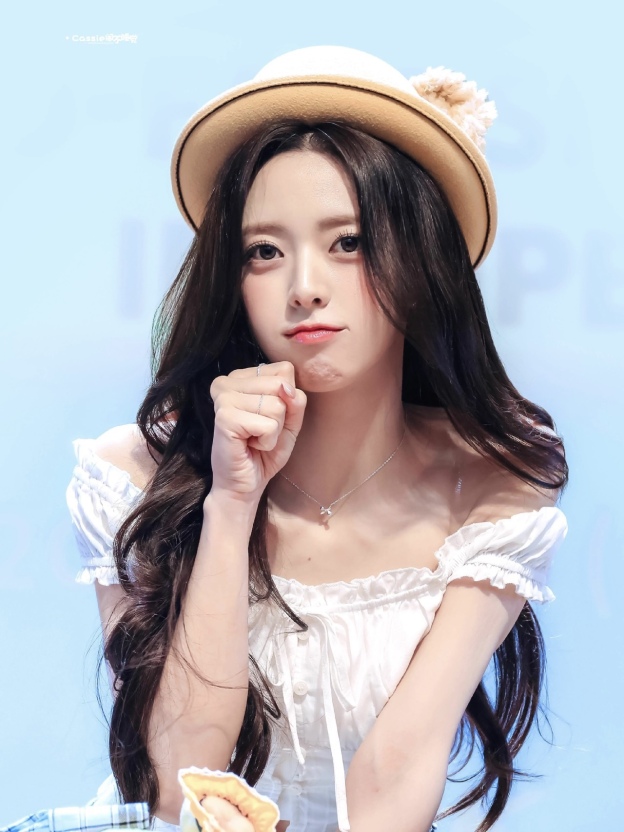 ITZY Yuna Inspired Off-Shoulder Lace Ruffled Crop Top