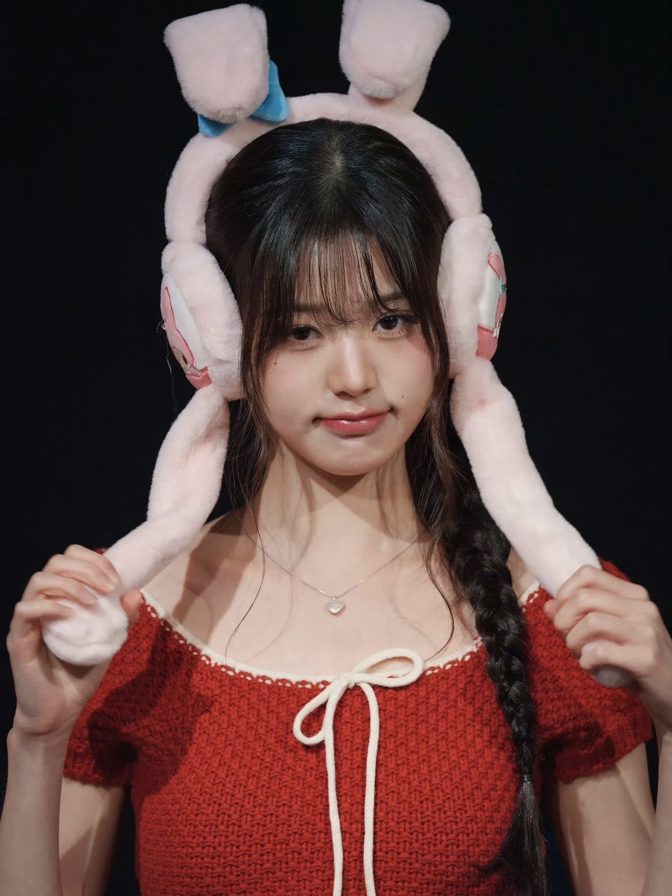 IVE Wonyoung & LE SSERAFIM Eunchae Inspired Red Knit Top