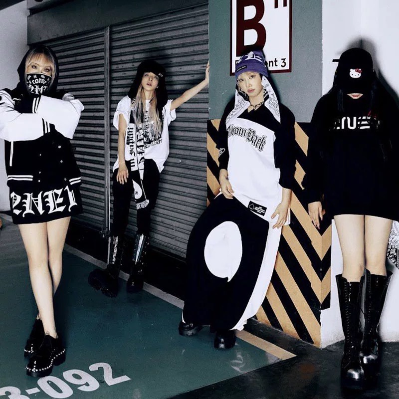 2NE1 15th Anniversary Hello Kitty Hoodie tshirt Set