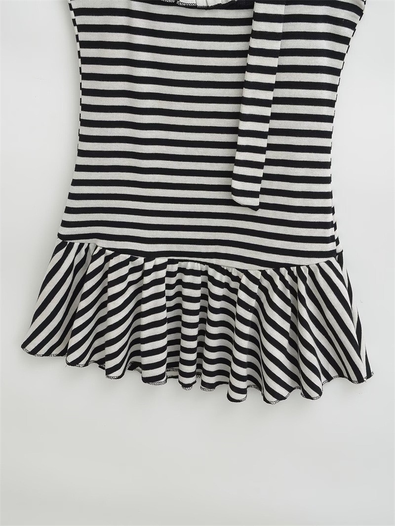 BABYMONSTER Ahyeon Summer Striped Scarf Set