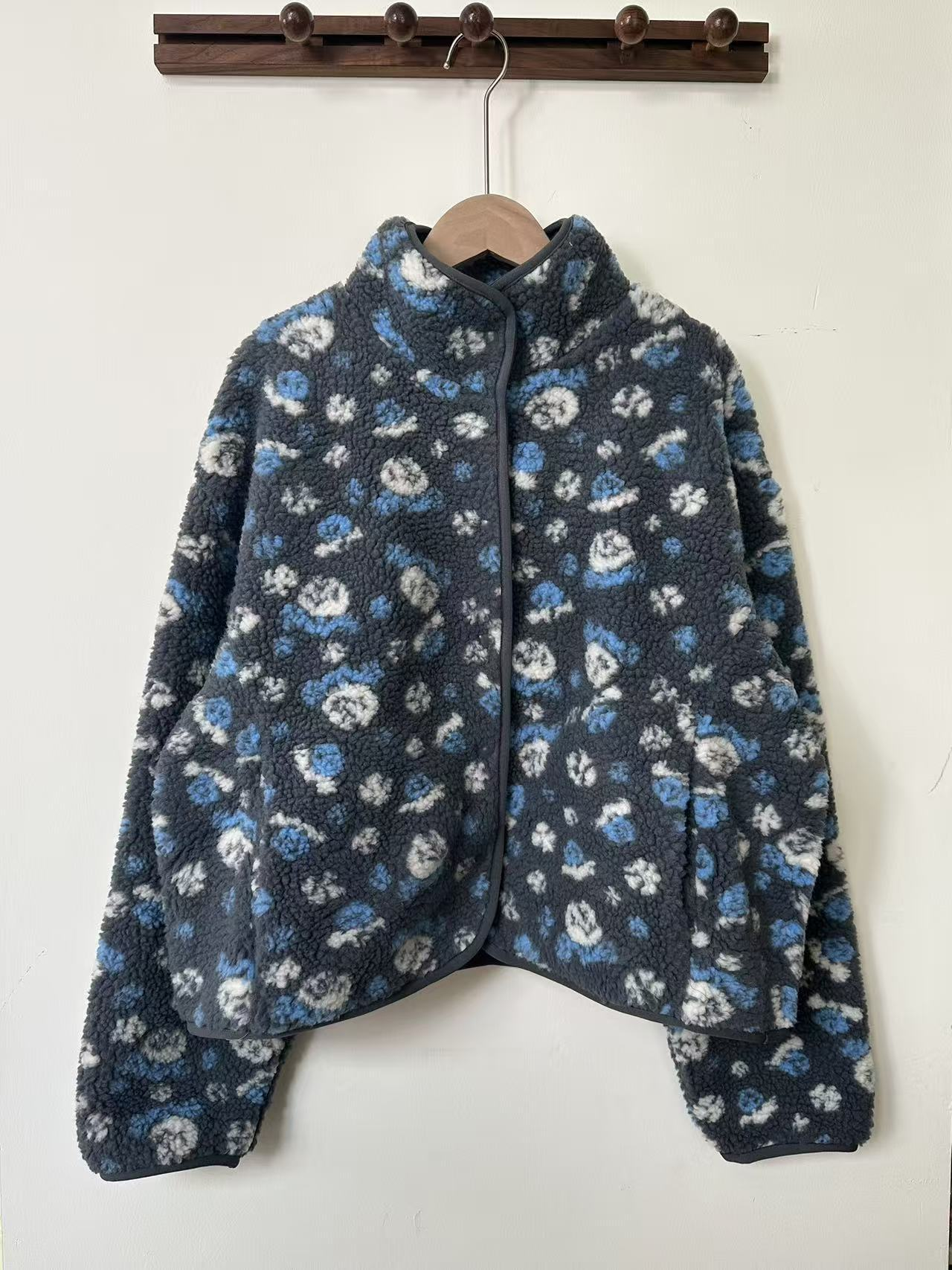 I-DLE Minnie Inspired Floral Fleece Jacket