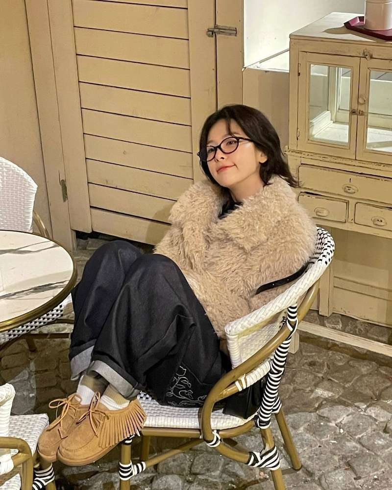 Aespa Ningning&Red Velvet Seulgi Inspired Rose Embroidered Denim Pants