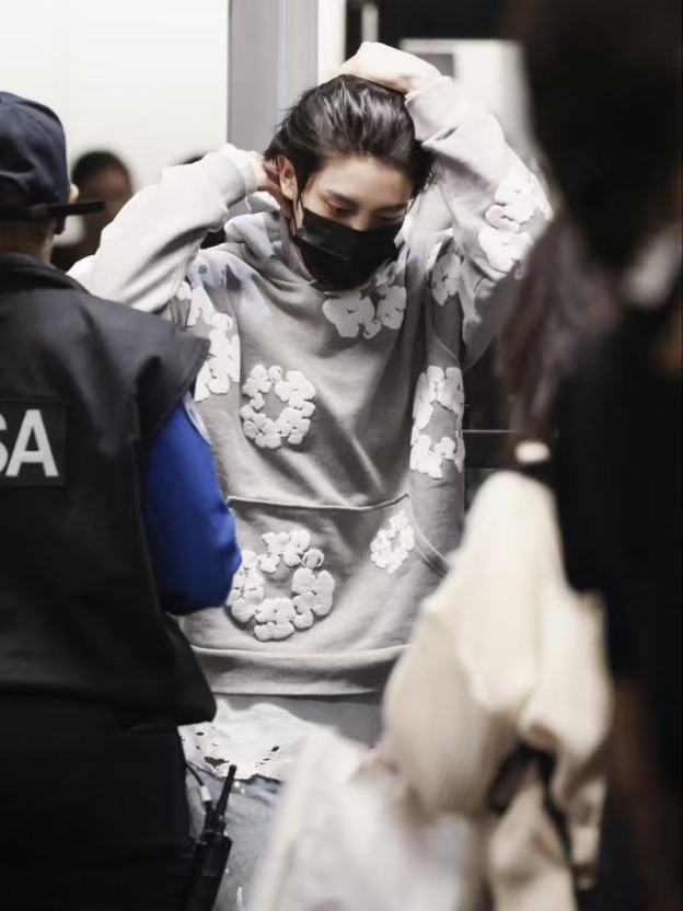 Enhypen Niki&Jake Inspired Cotton Wreath Sweatshirt Set-NI-KI