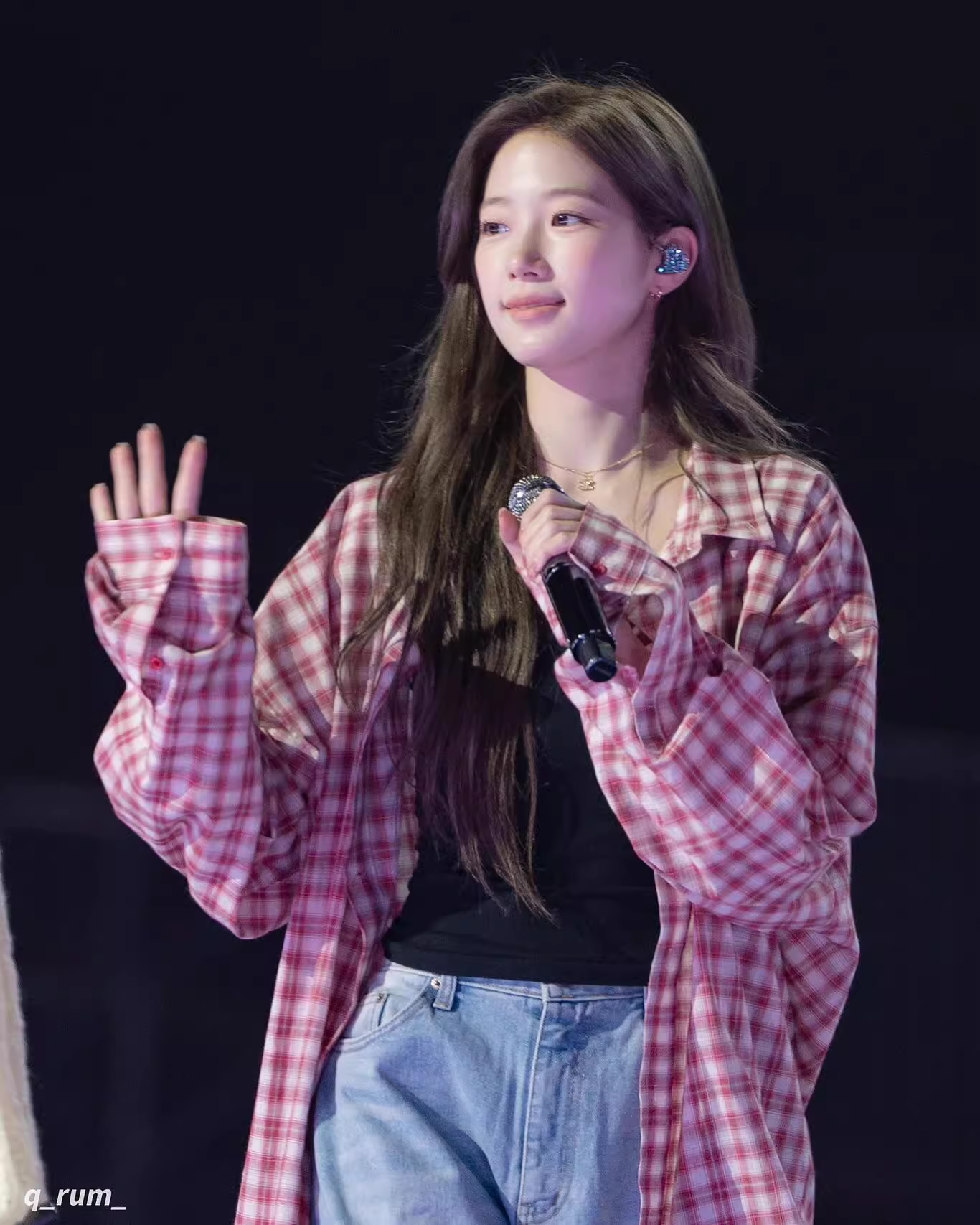 LE SSERAFIM Kazuha Inspired Red Plaid Shirt