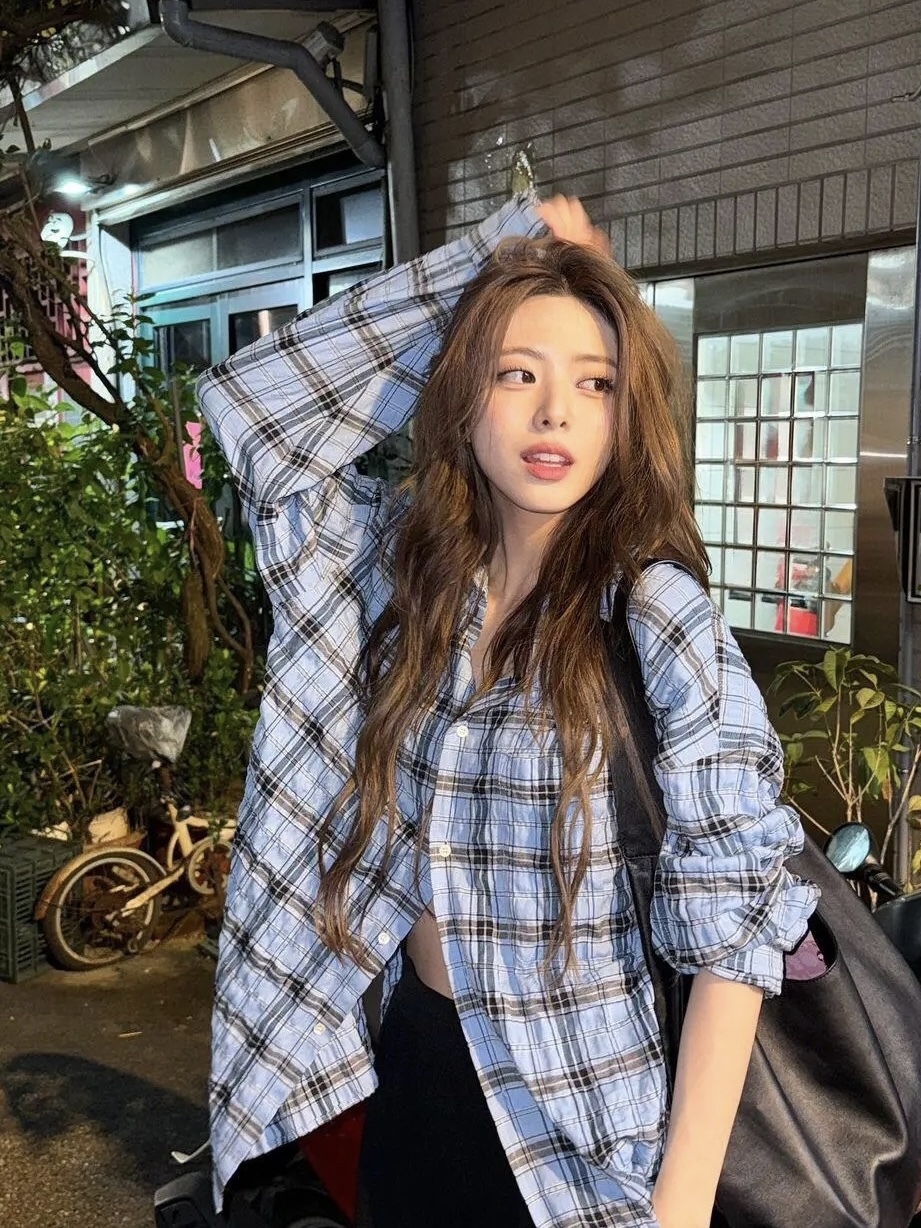 Seventeen Hoshi -inspired Pink Plaid Shirt Jacket