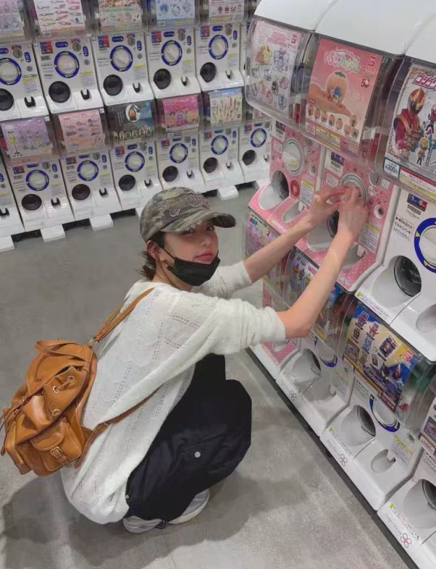 IVE Wonyoung&Lesserafim Chaewon Inspired Multi-Pocket Cargo Pants