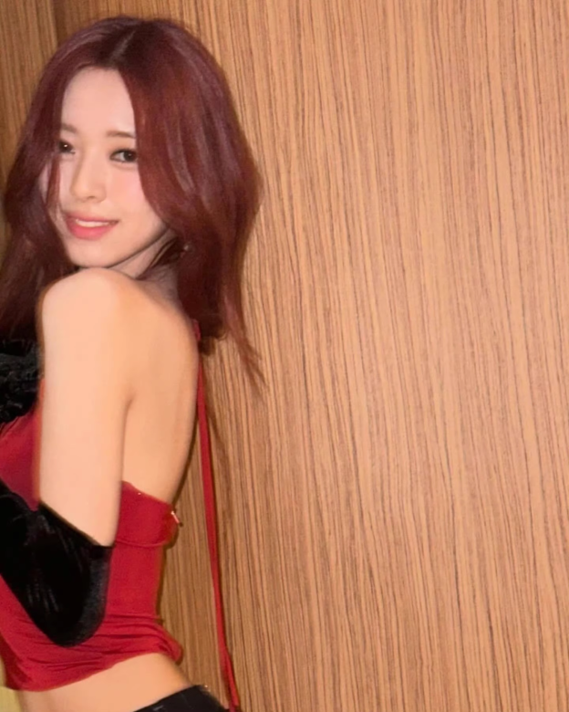 ITZY Yuna Red Floral Halter Straps Top