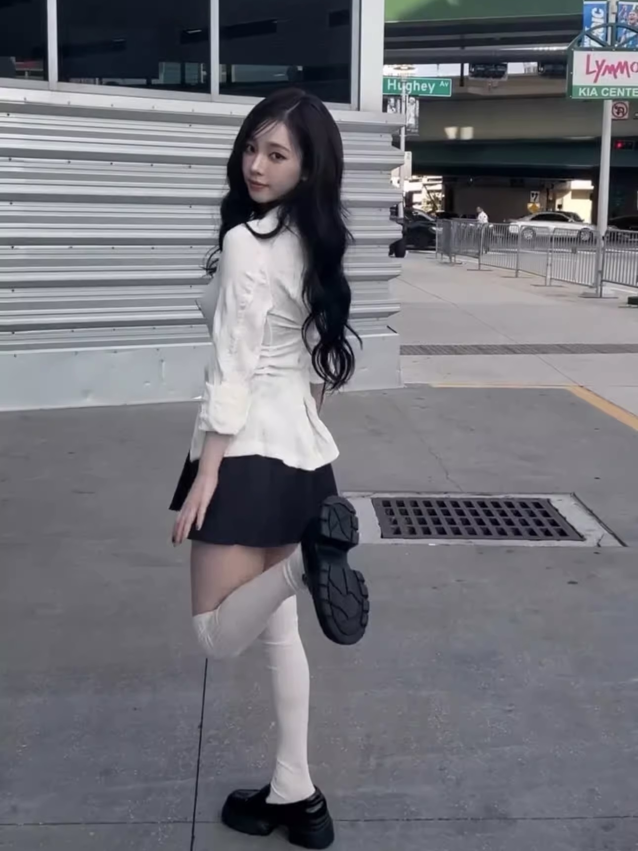 Pleated Slimming Long Sleeve Top-Aespa Karina