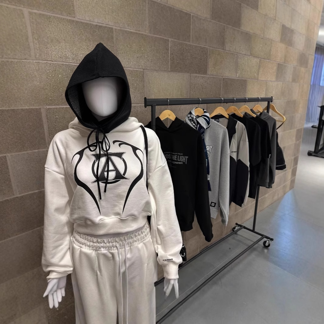 ATEEZ WORLD TOUR ‘TOWARDS THE LIGHT‘ Europe Cropped Hoodie Pants Set