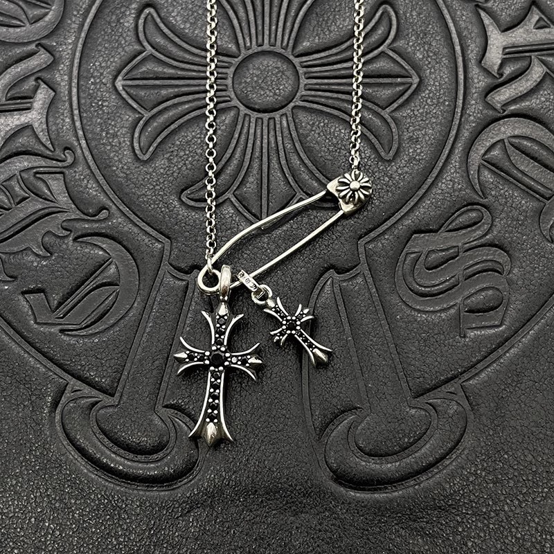 Enhypen Niki inspired chrome heart necklace-Ni-Ki