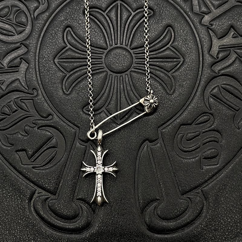 Enhypen Niki inspired chrome heart necklace-Ni-Ki