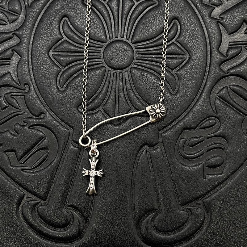 Enhypen Niki inspired chrome heart necklace-Ni-Ki