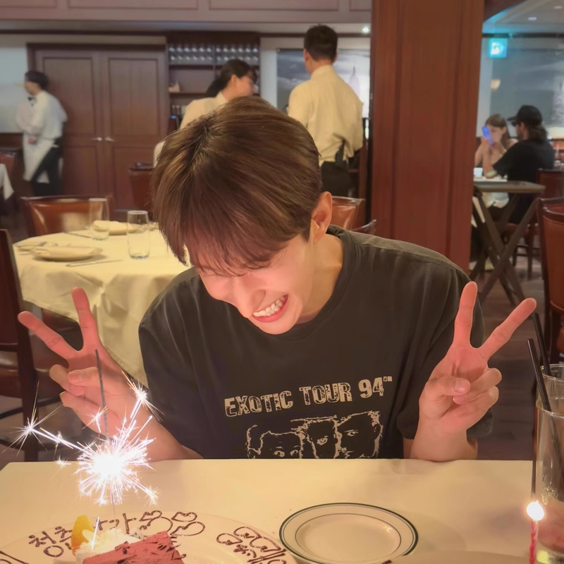 SEVENTEEN DK Inspired Graphic Black Tee